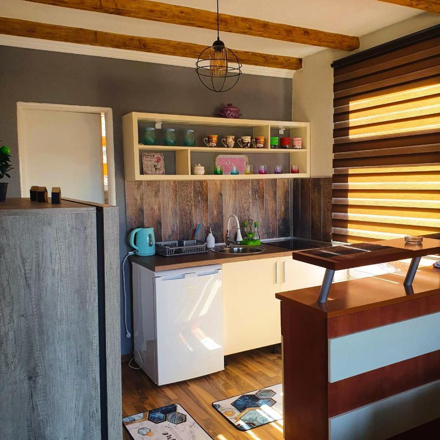 Apartment Little Paradise Високо Екстериор снимка